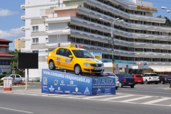Politaxi este din nou în Mamaia: tu ce alegi?